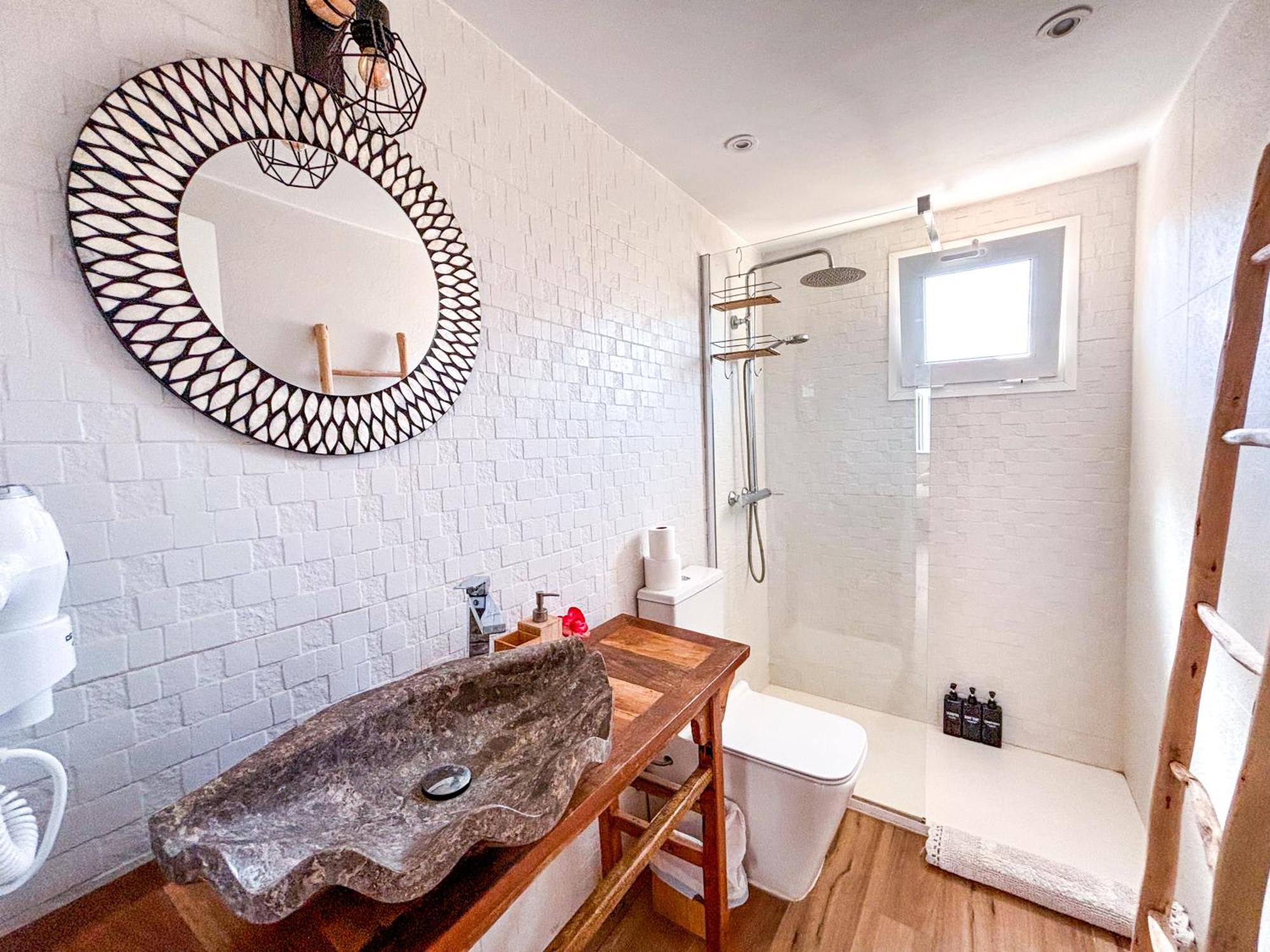 Chakra House Fuerteventura - Affordable Rooms In A Cozy Guesthouse Корралехо Екстер'єр фото
