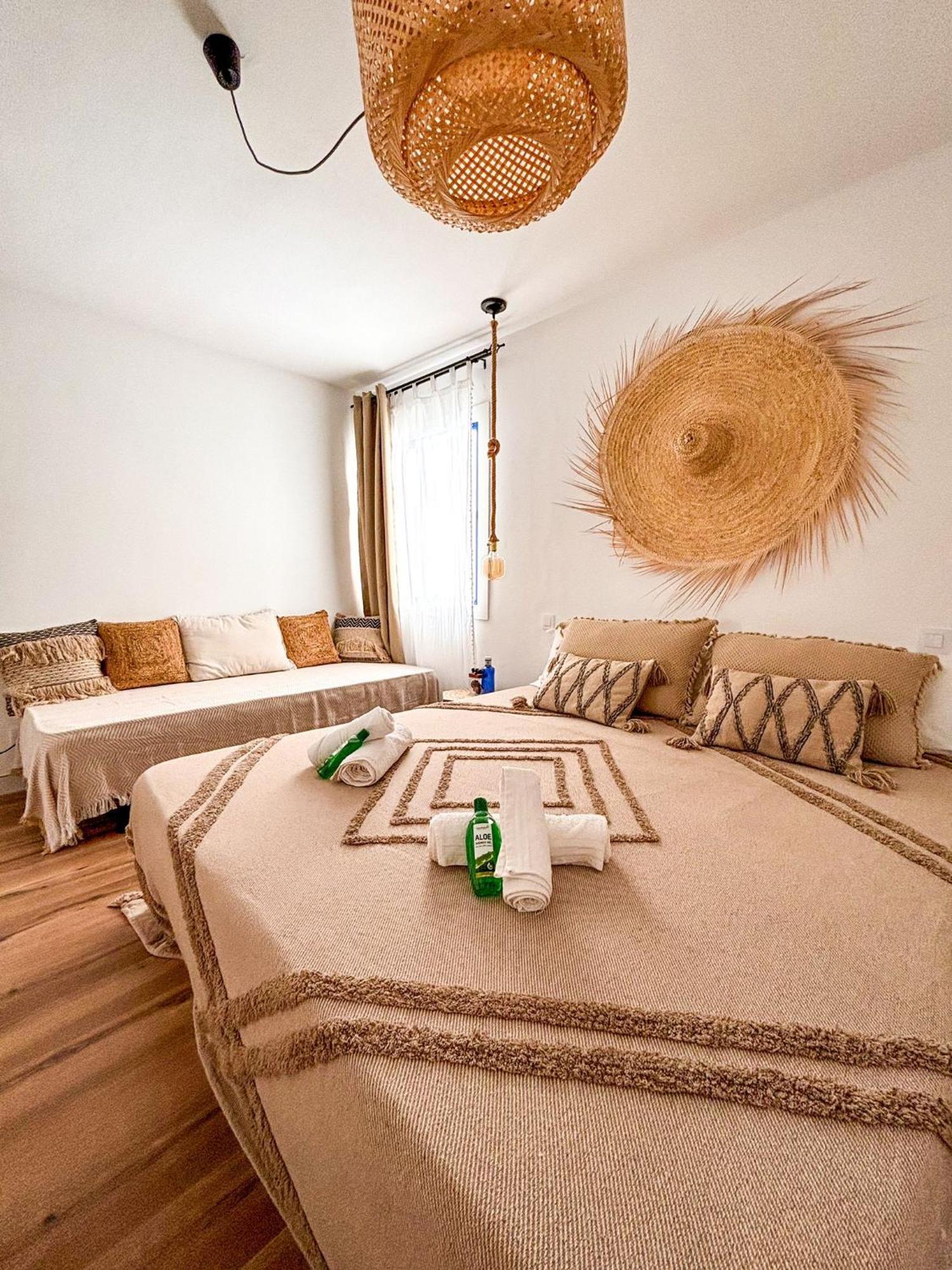Chakra House Fuerteventura - Affordable Rooms In A Cozy Guesthouse Корралехо Екстер'єр фото